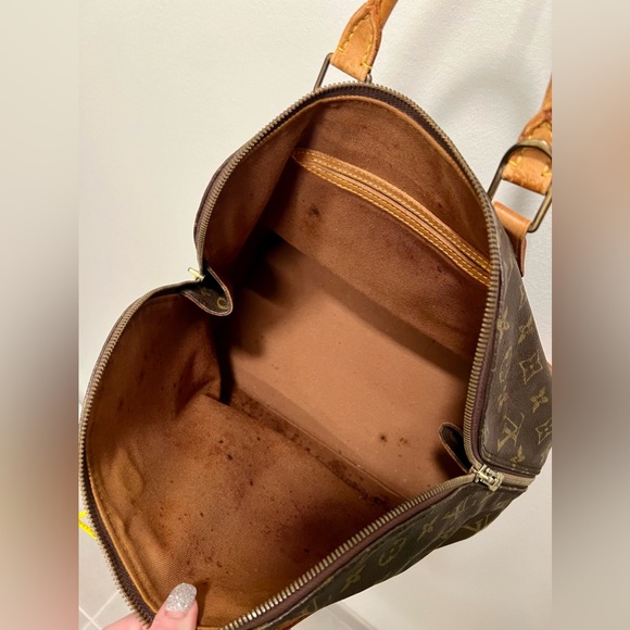 Louis Vuitton Handbag - Picture 6 of 10